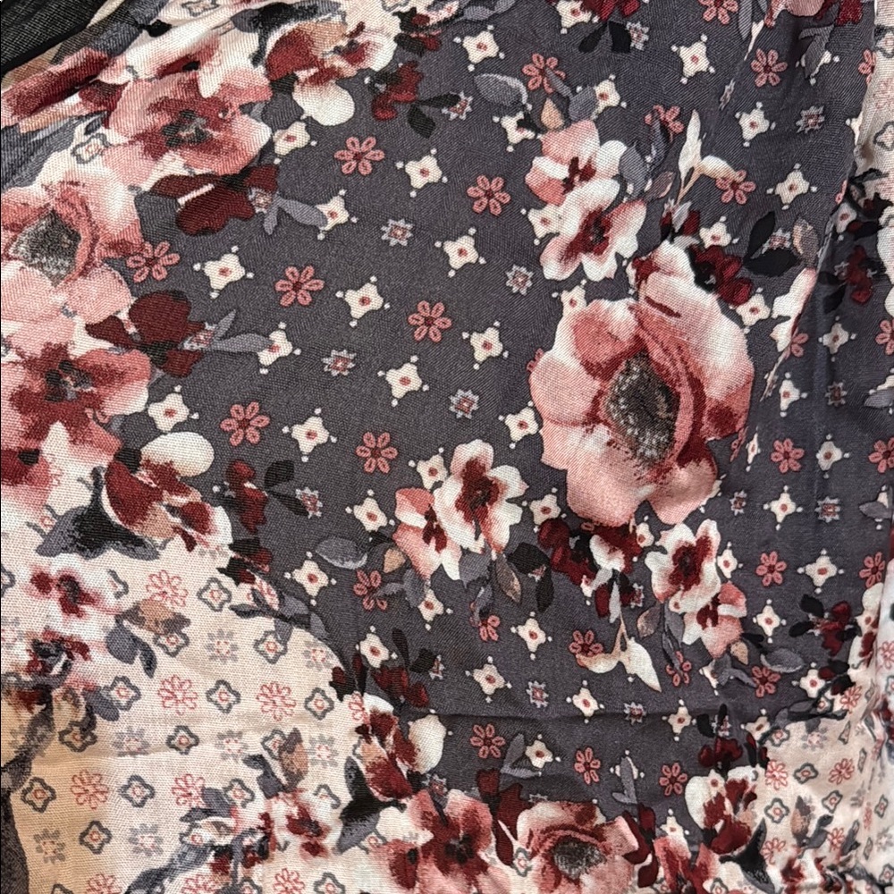 White House Black Market Cherry Blossom Floral Scarf in Black, Grey and Pink - Picture 5 of 9